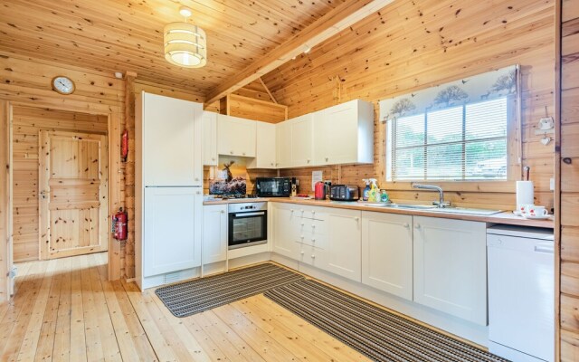 Robin Lodge