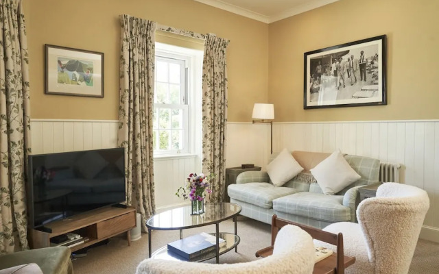 JOIVY The East Lodge At Balcarres