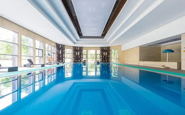 Luan Suntone Plaza Hotel