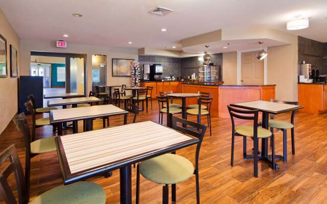 Best Western Plus Menomonie Inn & Suites