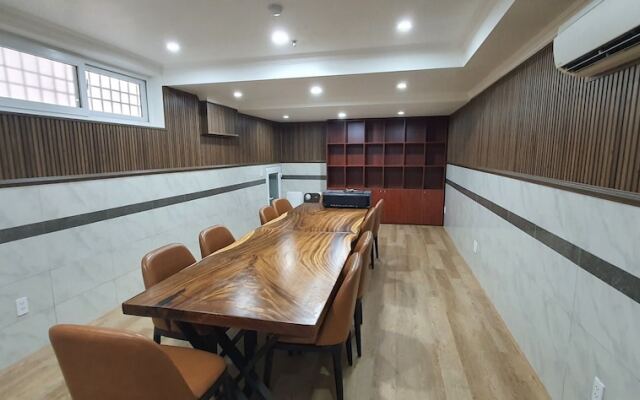 The River Park Hotel