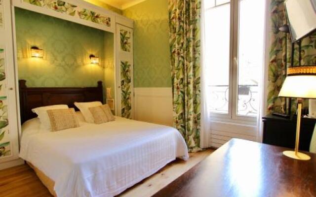 Pick A Flat's Apartement in Le Marais - rue Sainte Croix de la Bretonnerie