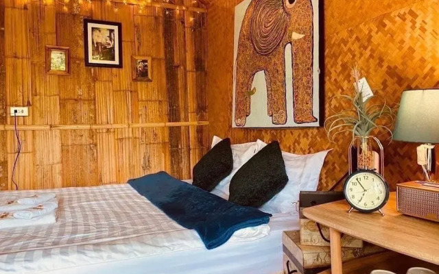 3 Pok Maiwang Elephant Hostel