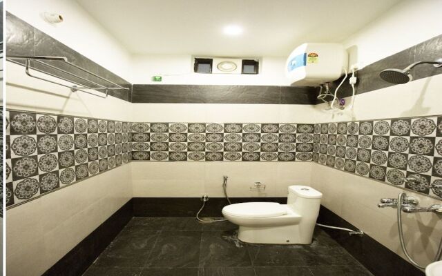 OYO 8837 Hotel Surya Galaxy