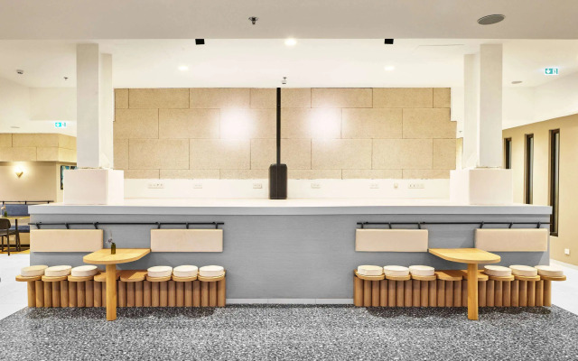 H4 Hotel Wyndham Paris Pleyel Resort