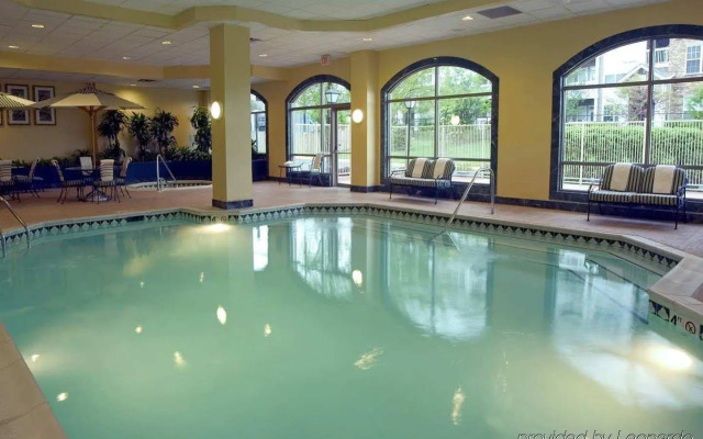 Embassy Suites by Hilton Dulles Airport