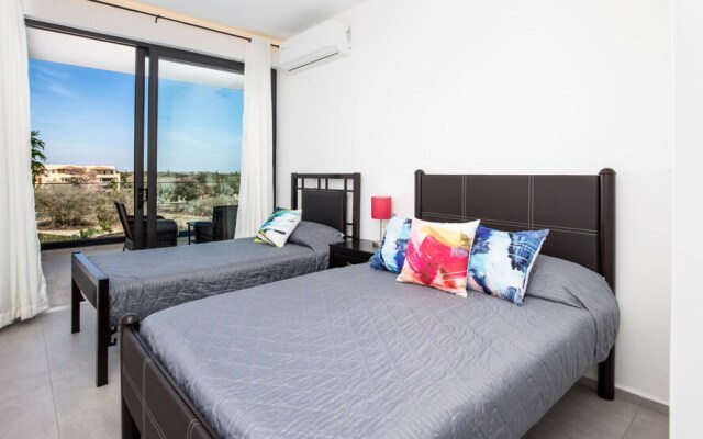 Condo Aria Ocean 411 by Kivoya