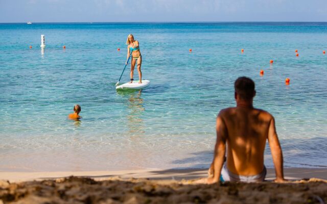 Hodges Bay Resort & Spa, an HQ Luxury Resort & Residences