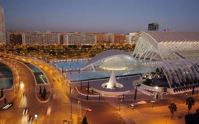 Lujo Ciudad de las Ciencias