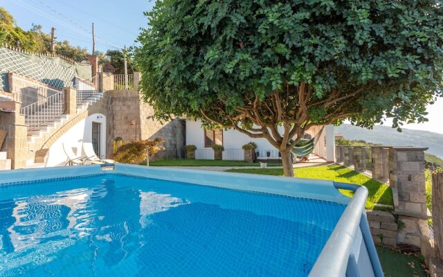 Luxury Villa with breathtaking Seaview, pool, BBQ