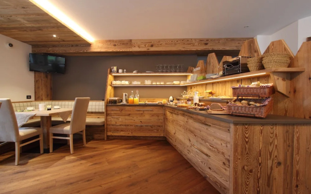 Dolomites B&B Suites and Apartments