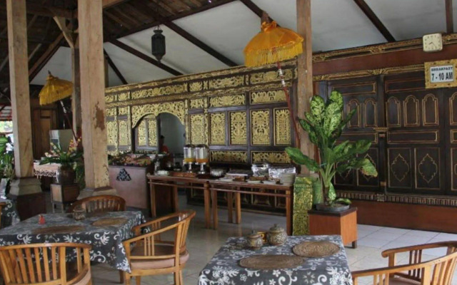 Gazebo Beach Hotel