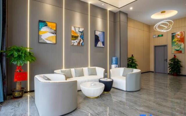 Xiangge Lila Hotel (Zengcheng Ningxi Square Branch)