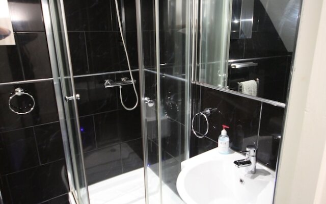 Bournemouth Holiday Let With Hot Tub & Sauna