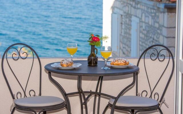 Apartment Suzi - 10 m from sea