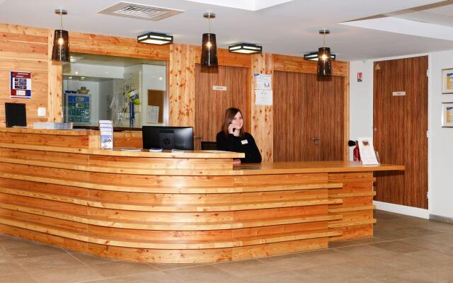 Modern Studio With a Dishwasher in the Center of Vaujany