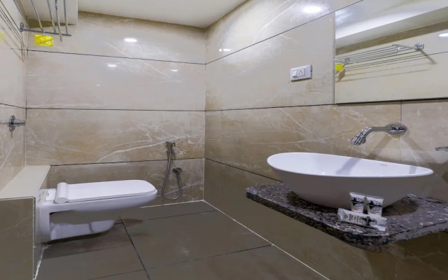OYO Townhouse 549 Hotel Pearl