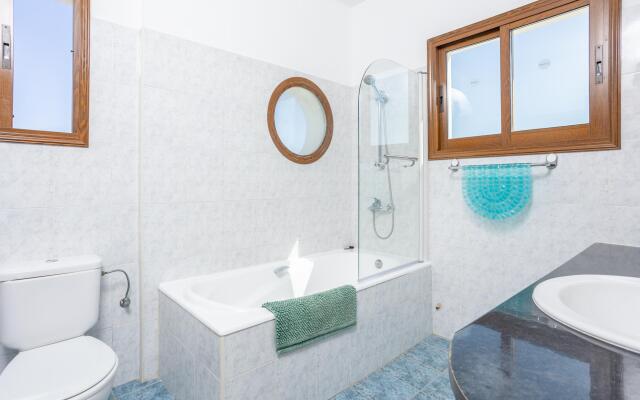 Blue Bay Villa Nicole