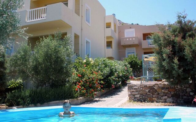 Iason Apartments & Studios