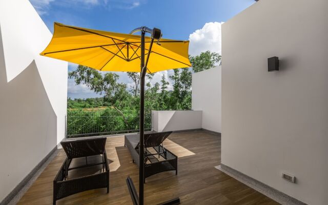 Villa Biak by TropicLook