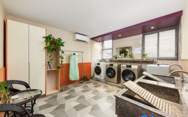 Yinjia Hotel