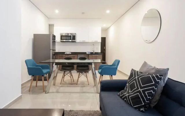 Beautiful loft. King size bed. 150 Mbps internet.