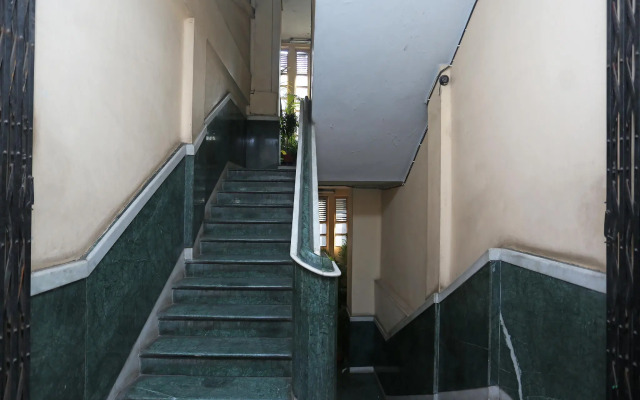 OYO 9001 Hotel East West