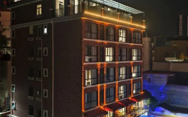 Shangshan Road,DinghuDistrict,ZhaoqingAgriculturalSchool northeast gate  Fang HotelFang Hotel – Exterior – Zhaoqing