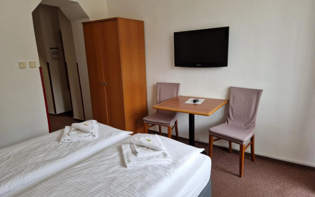 Hotel Harrachov Inn