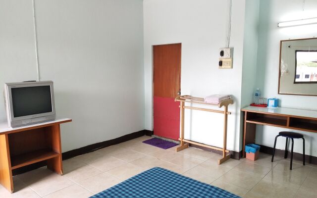 Taweesub  Resort