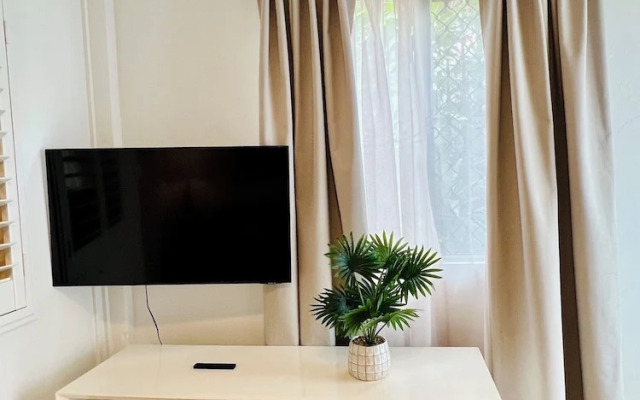 City Unit 6 Walk to Esplanade