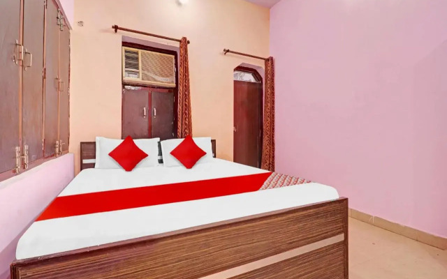 Oyo Flagship 805187 Hotel Vrv Homestay
