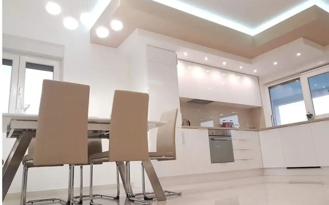 Villa Sabun Luxury Villa With Poo, Jacuzzi