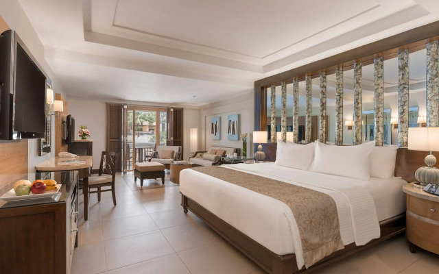 Emerald Island Hotel