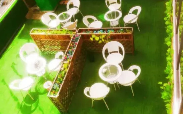 Rahm Holiday Theme Hotel