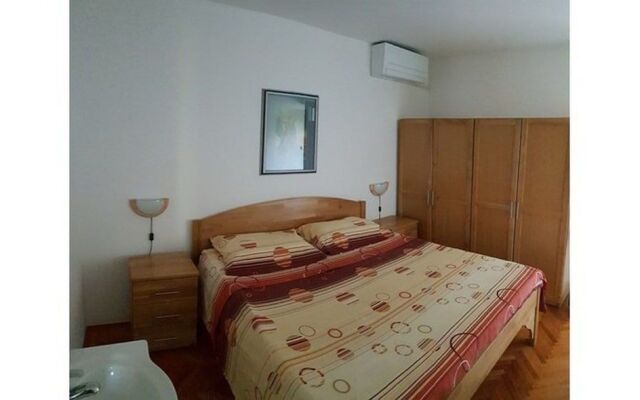 Apartments and Rooms Pende