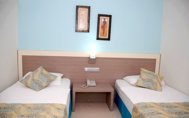 Queen Resort Hotel