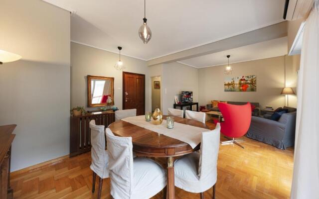 Spacious 3 Bedroom apt near Acropolis museum