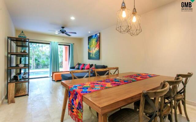 Swim Up Apartment P003