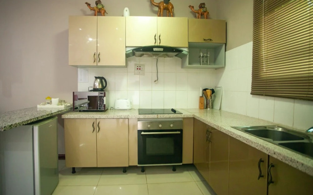 Nomads Court Lodge