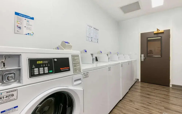 Suburban Extended Stay Hotel Birmingham