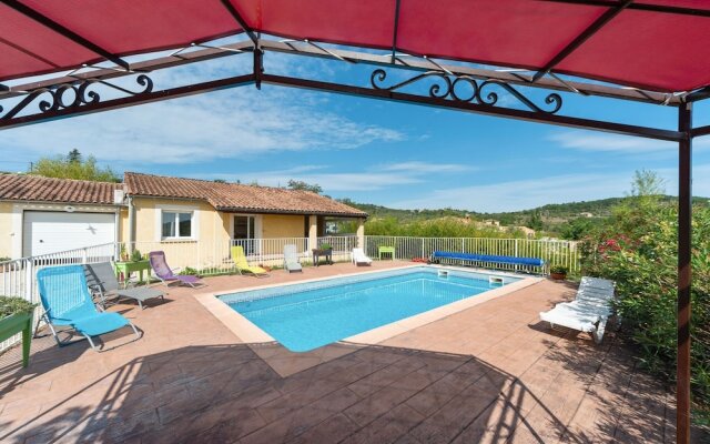 Cozy Holiday Home in Vagnas with Swimming Pool