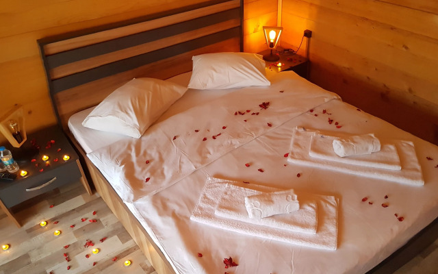 Adesa Bungalow Hotel