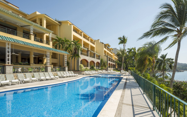 Camino Real Acapulco Diamante