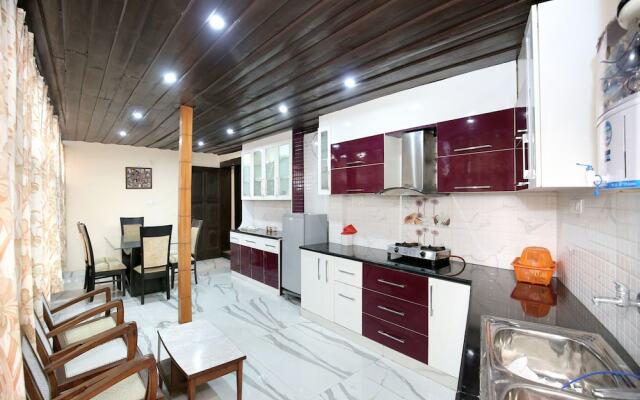 OYO 12243 Home Luxurious 3BHK Villa Longwood