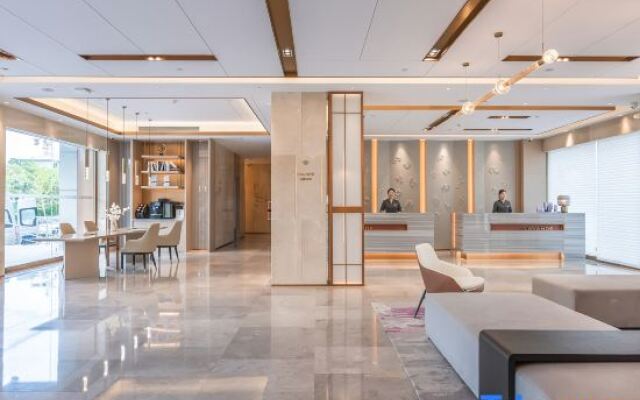 Lavande Hotel (Penglaige Haishuiyuchang Pengzhang Kegang)