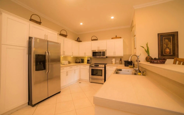 Colina 4E - 2 bdr 2 Bath