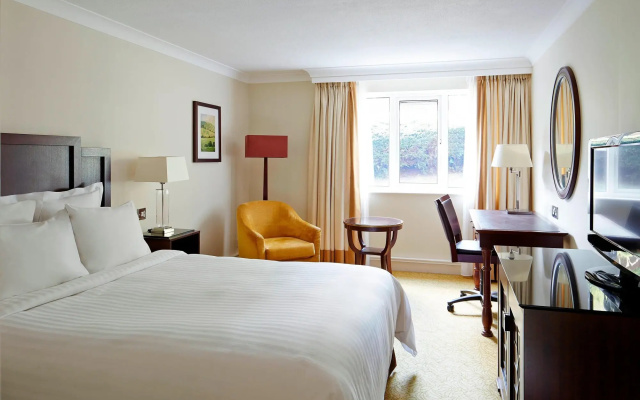 Delta Hotels by Marriott Tudor Park Country Club