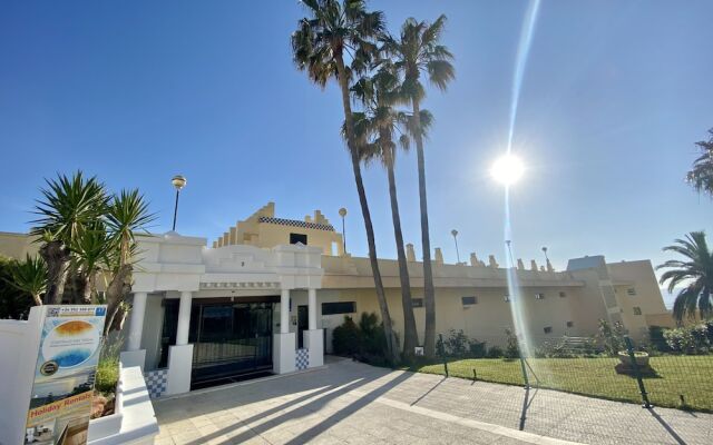 Apartamentos Castillo del Vigía