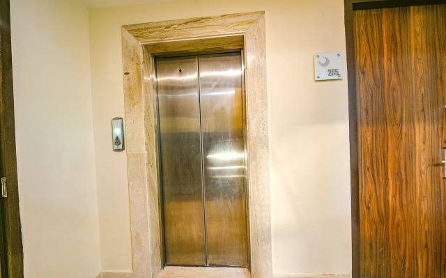 FabHotel Aashraye